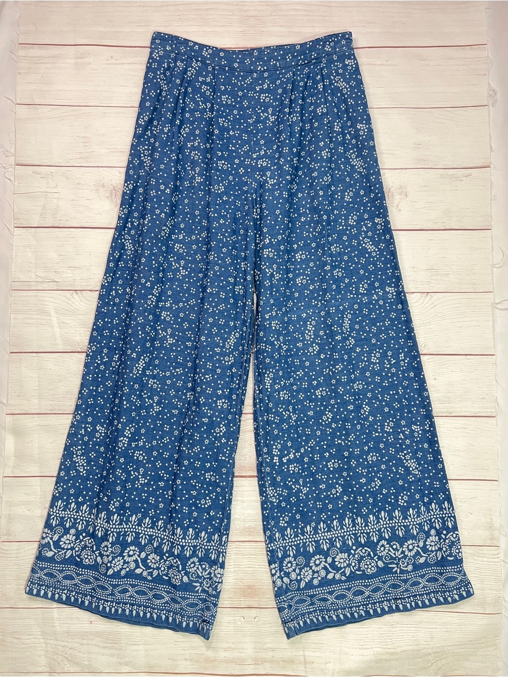 Free People wide leg trousers- 8 - boho women’s pleated pants Denim Dot Floral